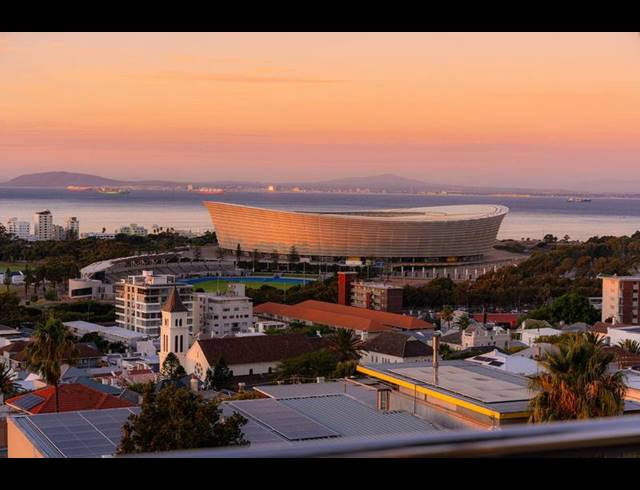 4 BEDROOM HOUSE FOR SALE IN GREEN POINT